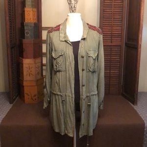 EUC Buckle summer button down.  size M. Angie